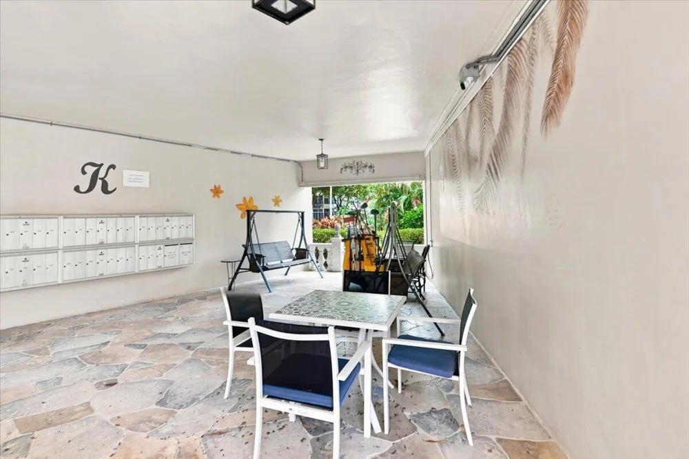 5121 W OAKLAND PARK #109 Lauderdale Lakes, FL 33313