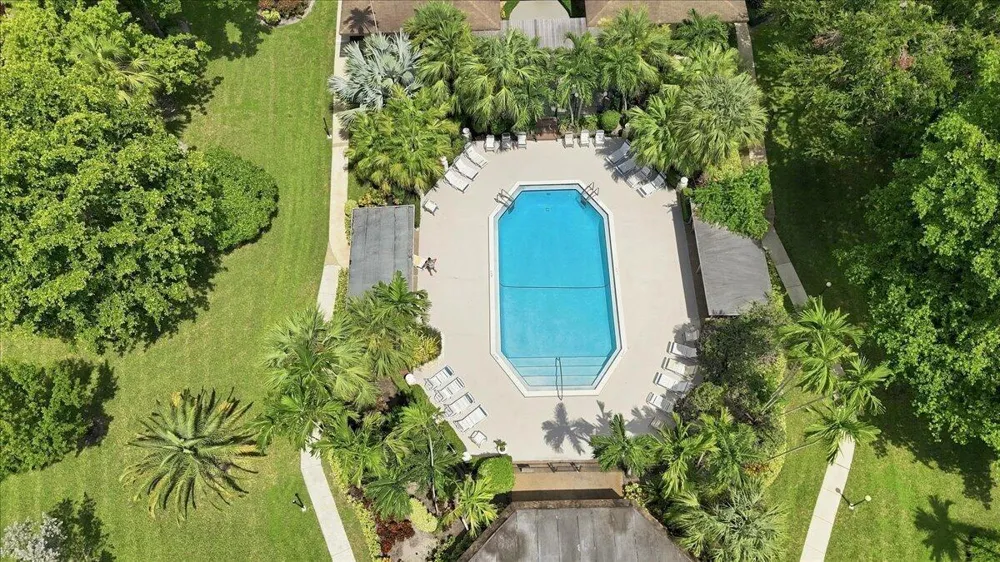 5121 W OAKLAND PARK #109 Lauderdale Lakes, FL 33313