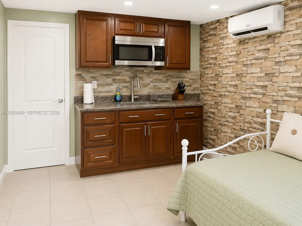 316 S 24th Ave Hollywood, FL 33020