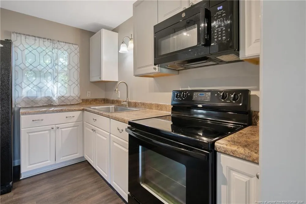 6602 Winthrop Drive Fayetteville, NC 28311