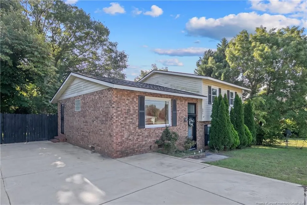 6602 Winthrop Drive Fayetteville, NC 28311