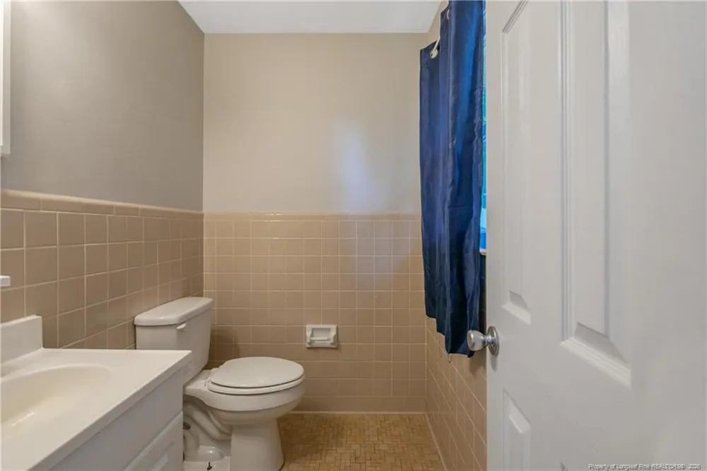 6602 Winthrop Drive Fayetteville, NC 28311