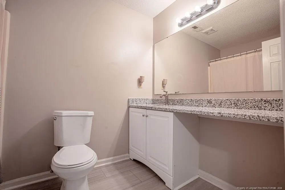 5652 Pepperbush Drive Fayetteville, NC 28304