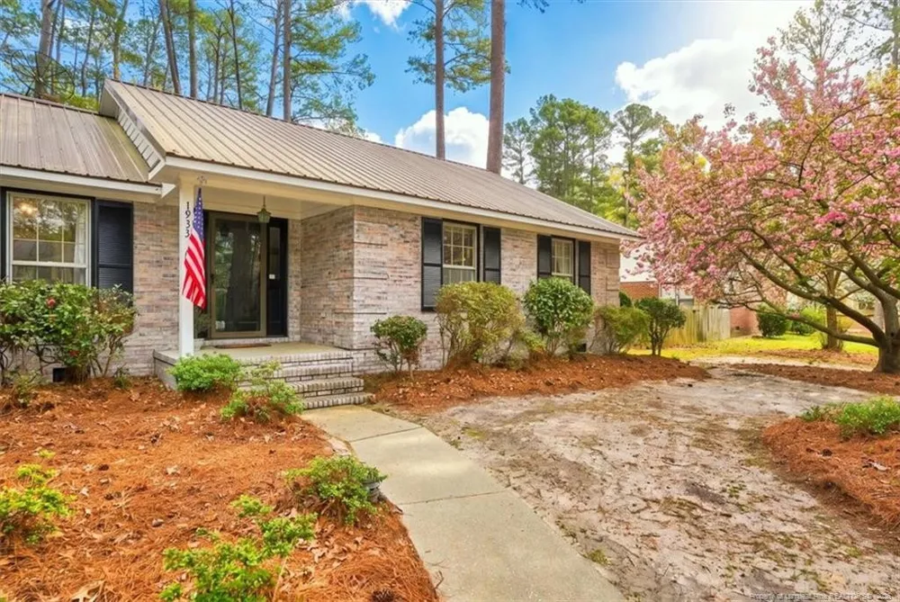 1933 Merrimac Drive Fayetteville, NC 28304