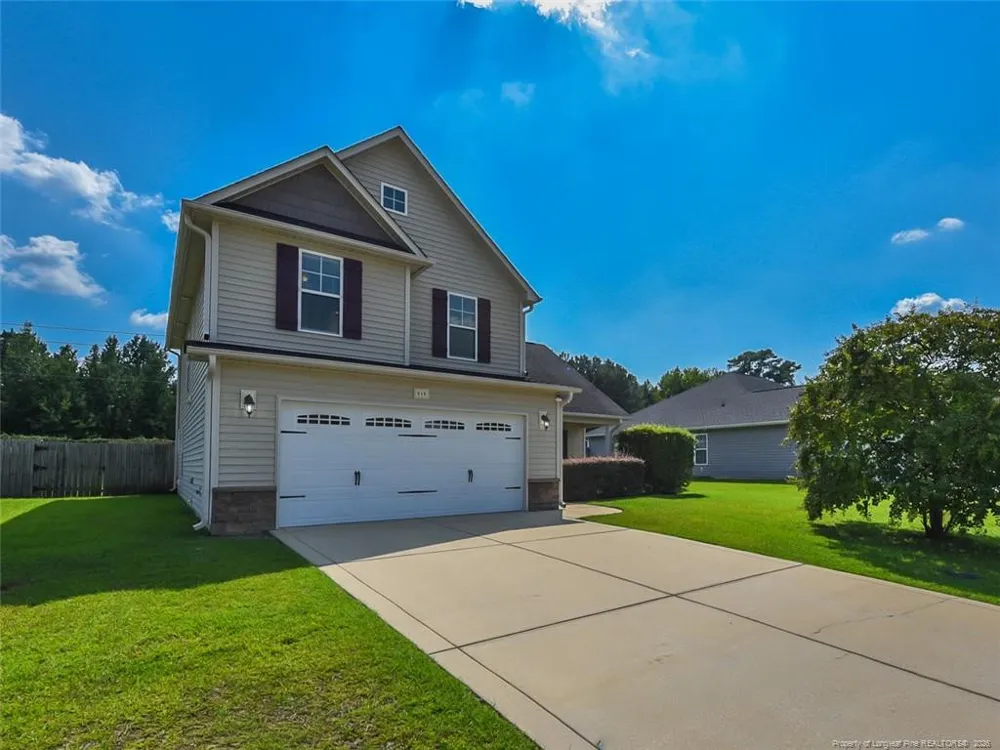 614 Hogart Street Raeford, NC 28376