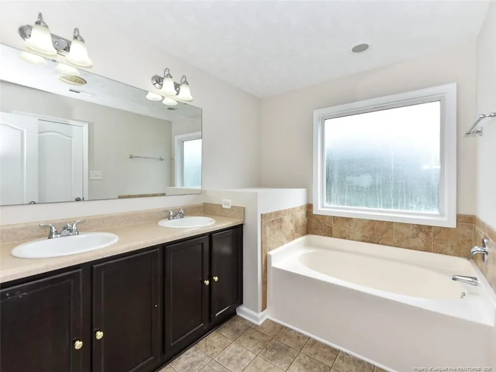 614 Hogart Street Raeford, NC 28376