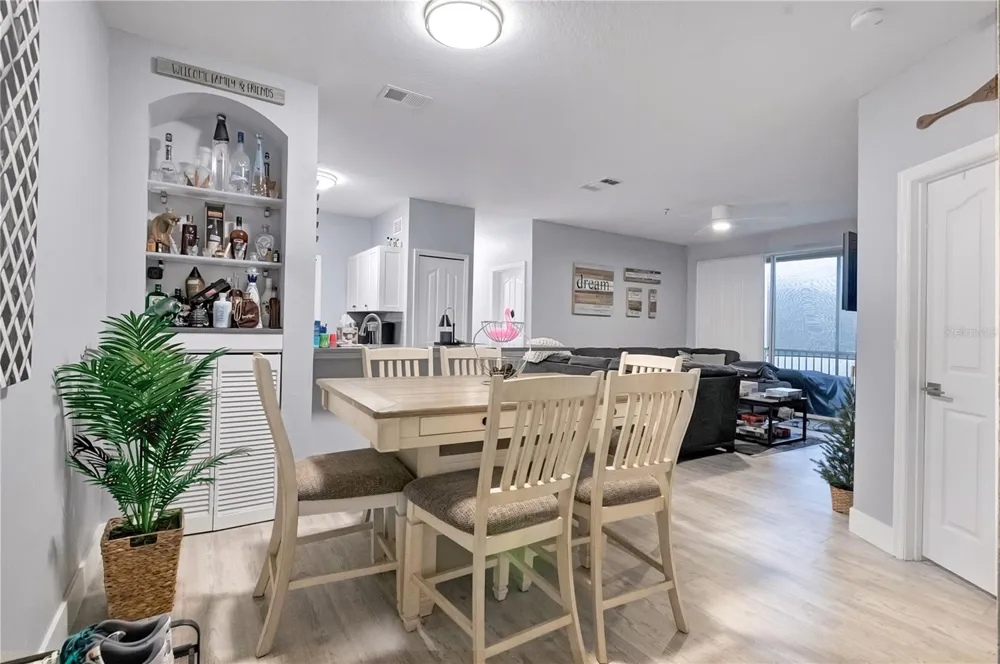 8809 DUNES COURT #202 Kissimmee, FL 34747