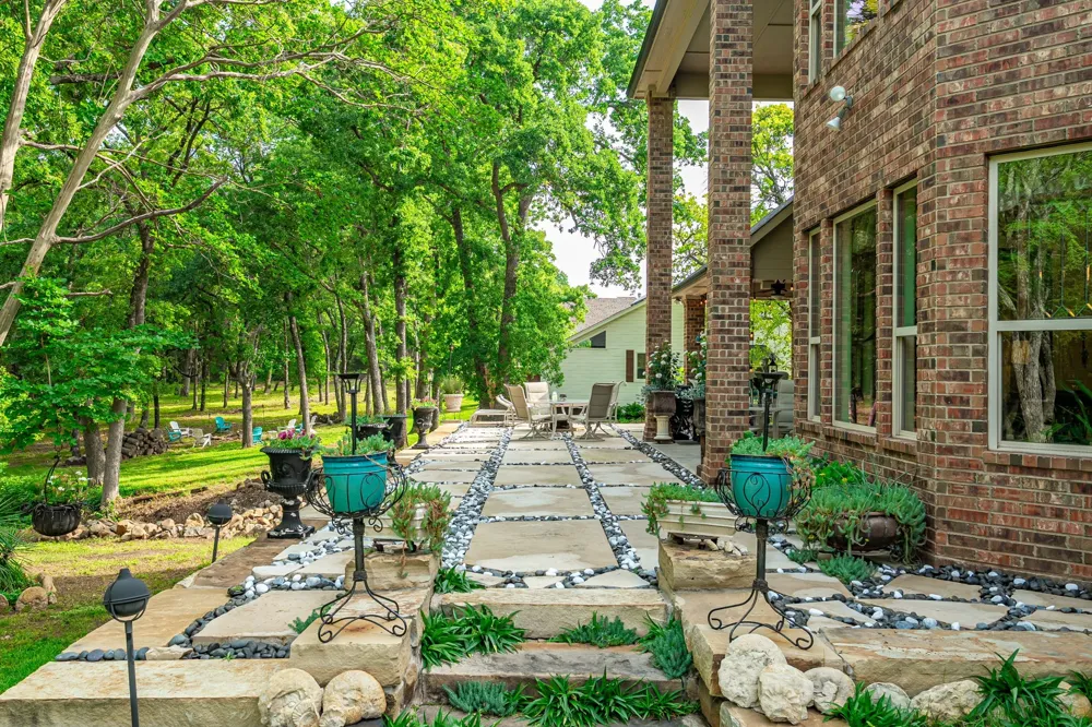 700 Coffee Circle Pottsboro, TX 75076