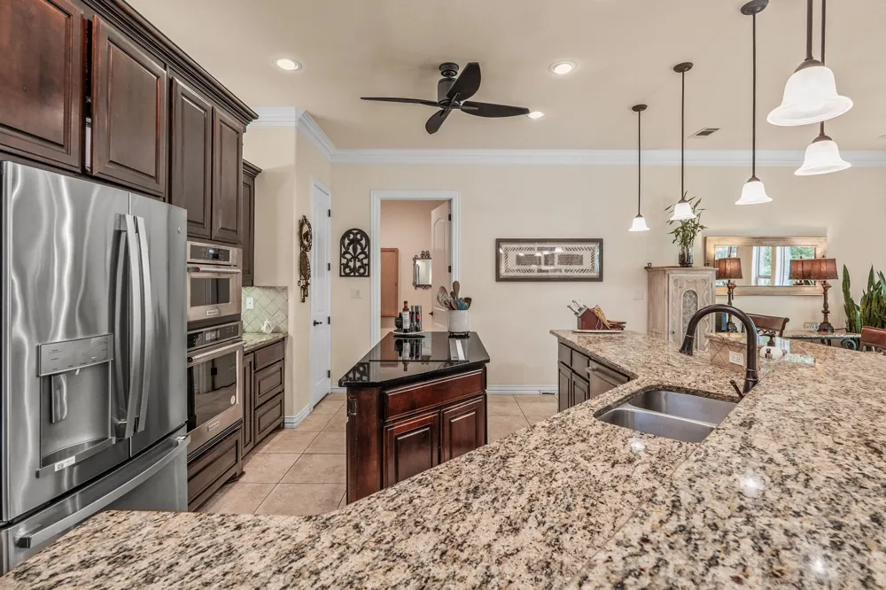 700 Coffee Circle Pottsboro, TX 75076