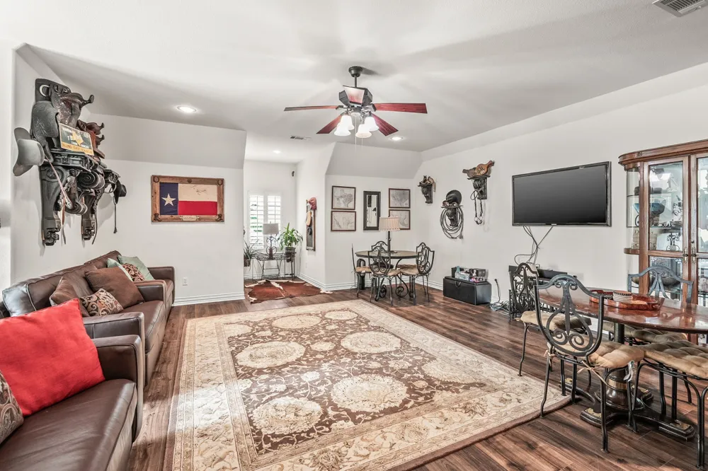 700 Coffee Circle Pottsboro, TX 75076