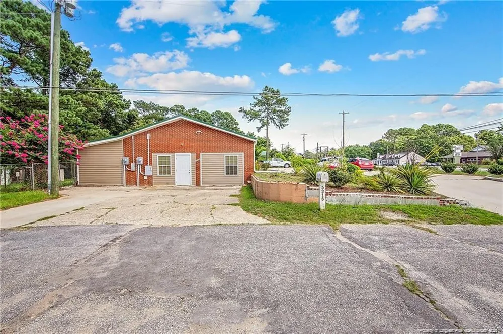 5318 Raeford Road Fayetteville, NC 28304