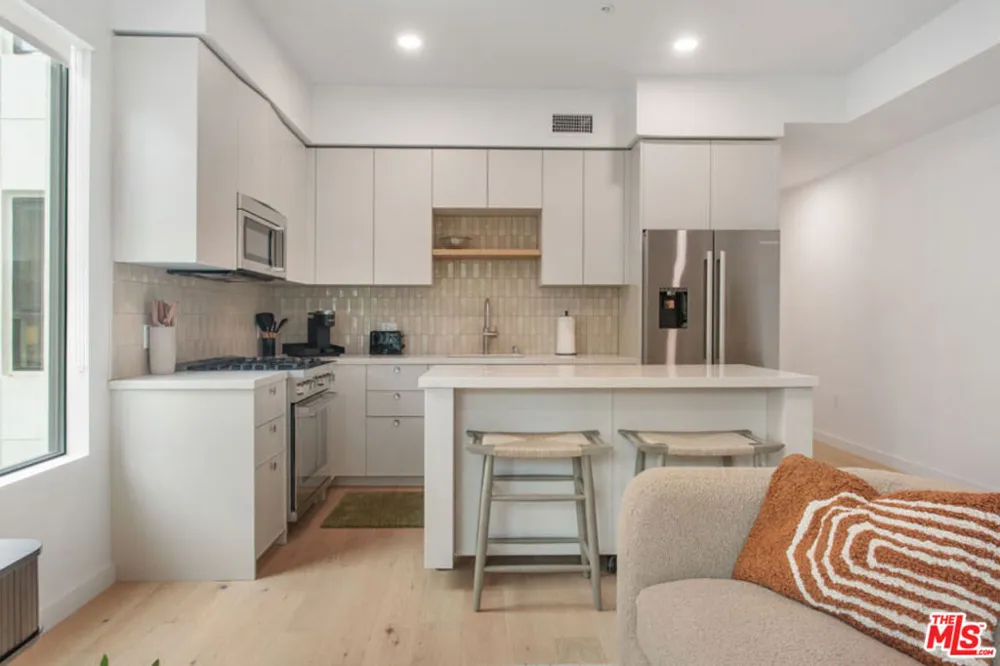 10310 Santa Monica Boulevard #622 Los Angeles, CA 90025