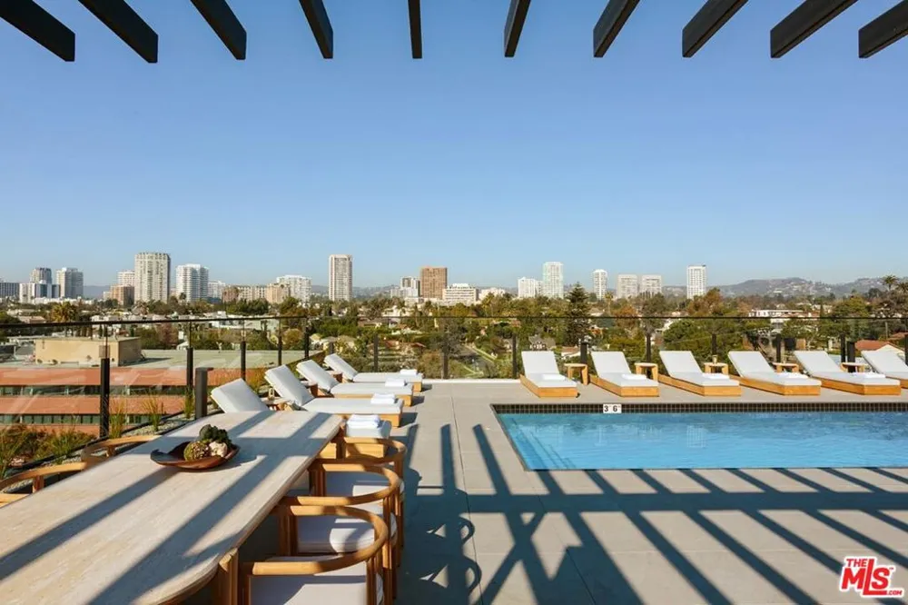 10310 Santa Monica Boulevard #622 Los Angeles, CA 90025