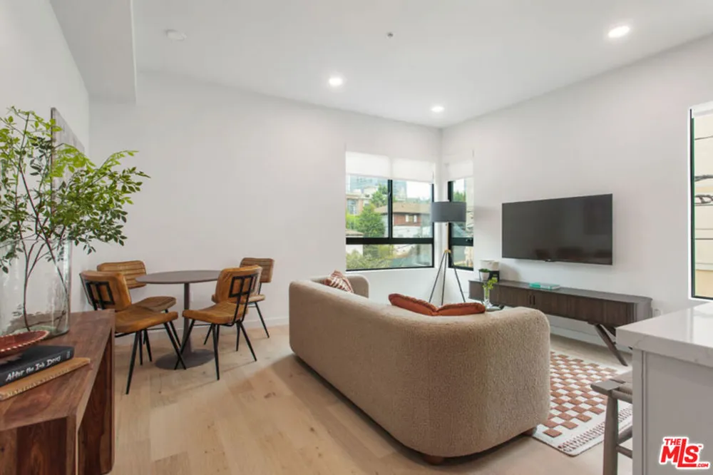 10310 Santa Monica Boulevard #622 Los Angeles, CA 90025