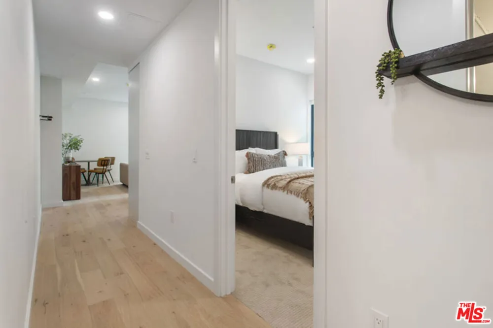 10310 Santa Monica Boulevard #PH722 Los Angeles, CA 90025