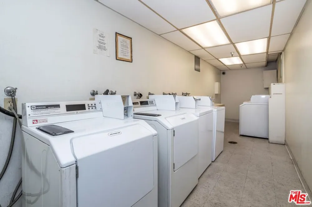 10932 Morrison Street #101 Los Angeles, CA 91601