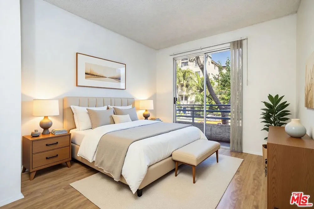 10932 Morrison Street #101 Los Angeles, CA 91601