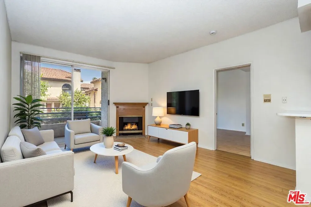 10932 Morrison Street #101 Los Angeles, CA 91601
