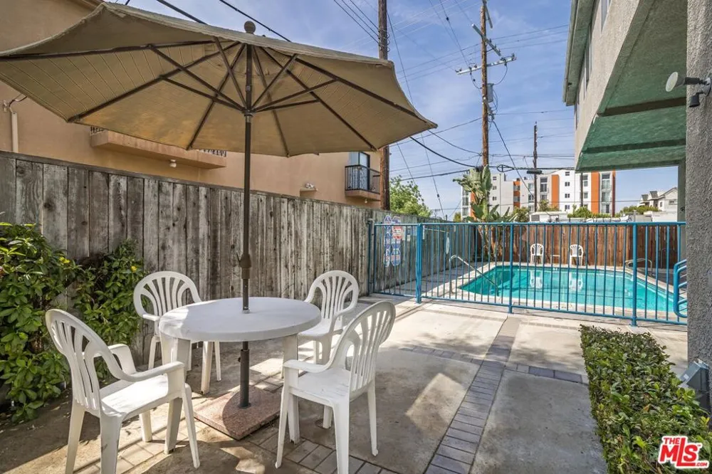 10932 Morrison Street #101 Los Angeles, CA 91601