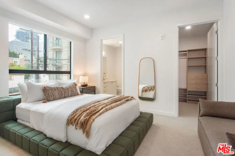 10310 Santa Monica Boulevard #621 Los Angeles, CA 90025