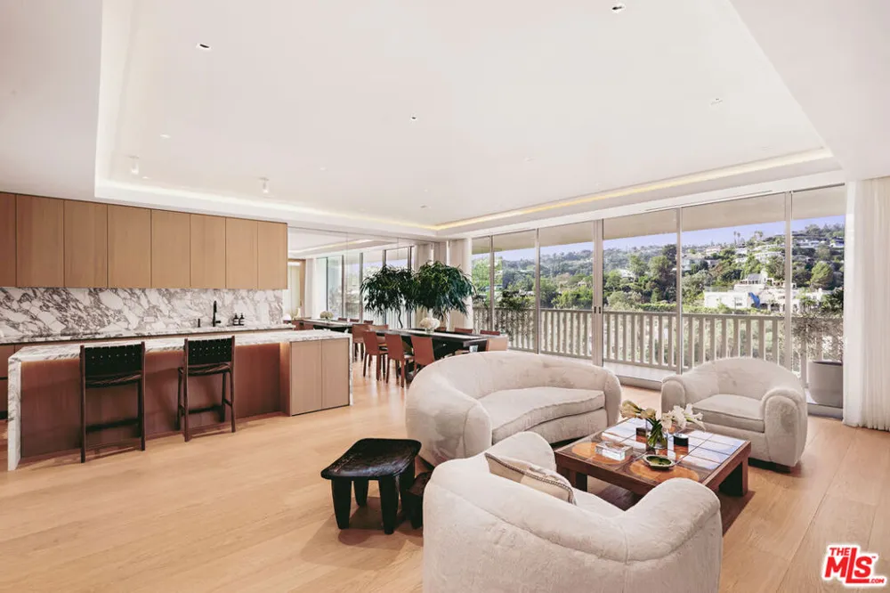 9255 Doheny Road #1803 West Hollywood, CA 90069