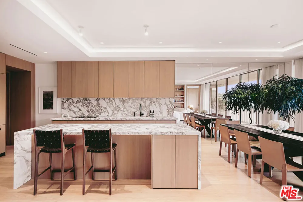 9255 Doheny Road #1803 West Hollywood, CA 90069