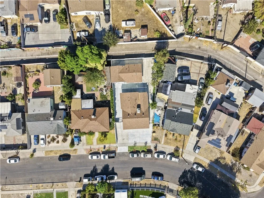 11917 Burton Street North Hollywood, CA 91605