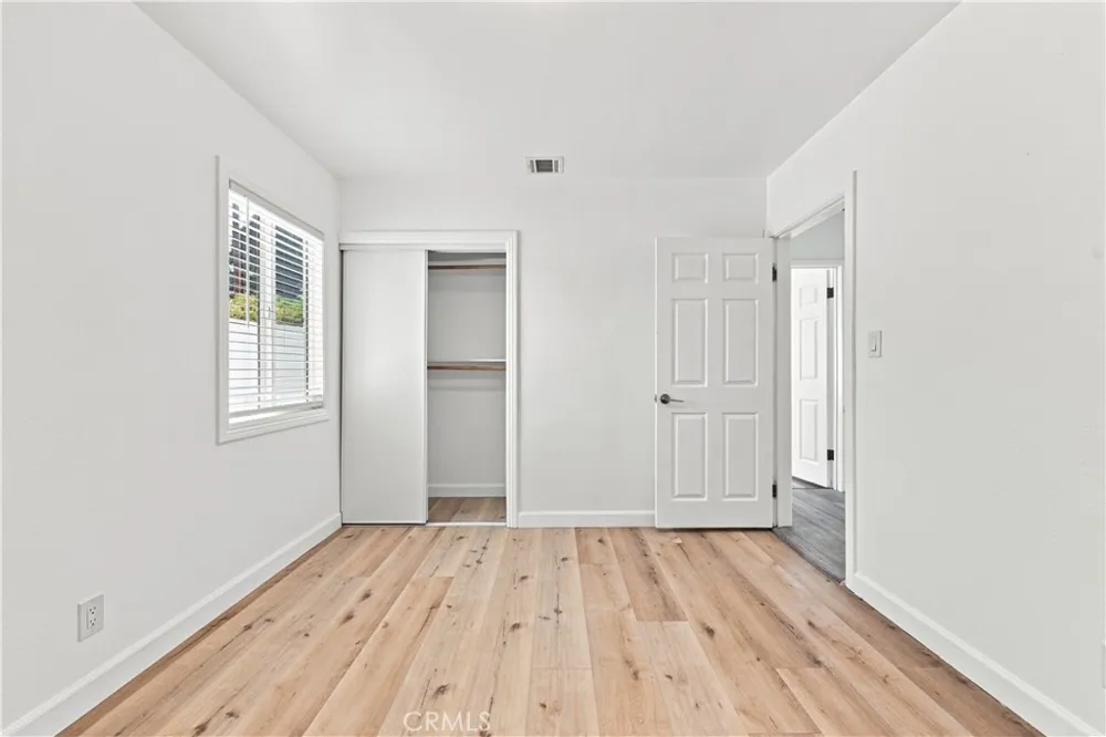 11917 Burton Street North Hollywood, CA 91605