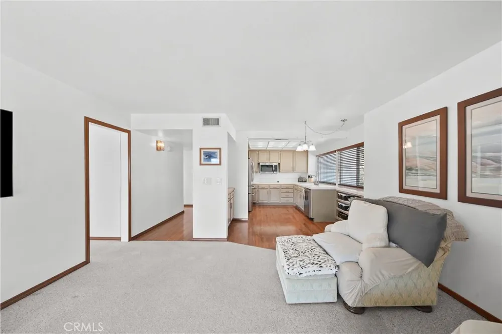 28068 Valcour Canyon Country, CA 91387