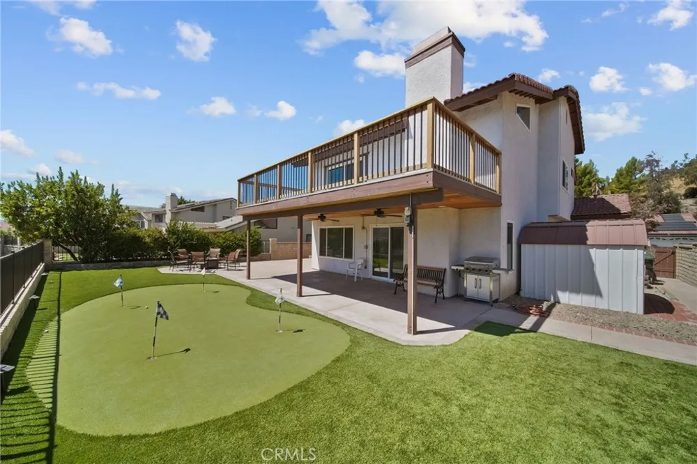28068 Valcour Canyon Country, CA 91387