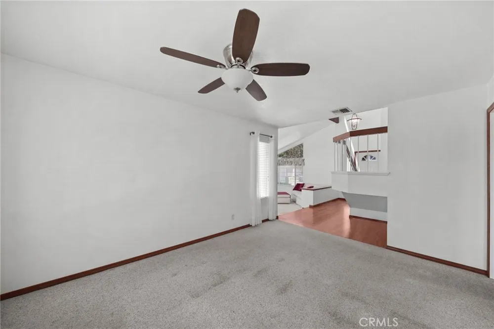 28068 Valcour Canyon Country, CA 91387