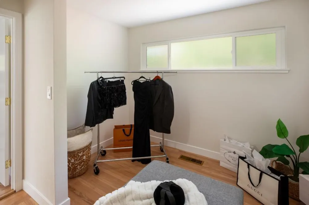1964 Deodara Drive Los Altos, CA 94024