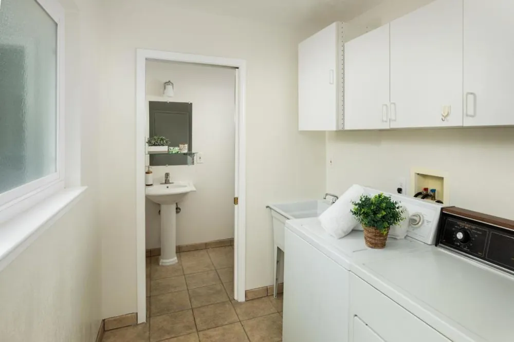 1964 Deodara Drive Los Altos, CA 94024
