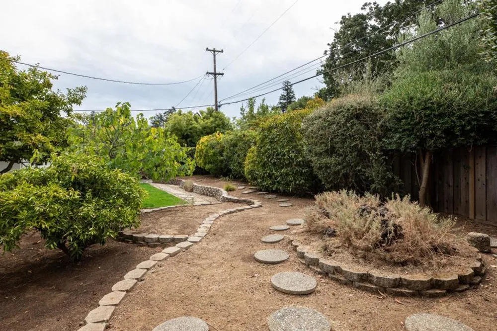 1964 Deodara Drive Los Altos, CA 94024