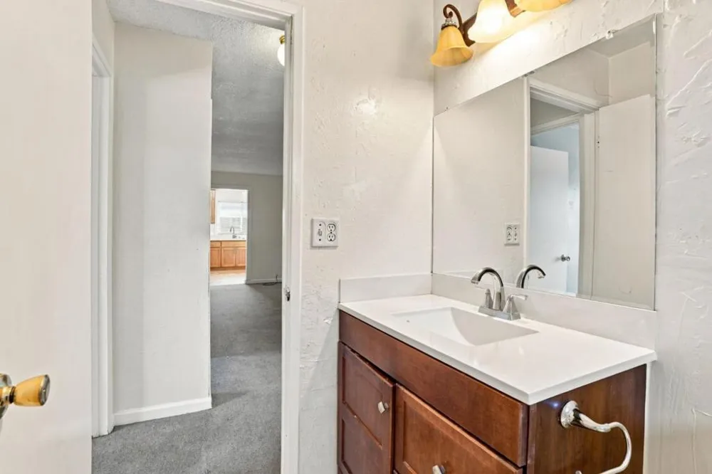 6 Huntington Circle Pittsburg, CA 94565
