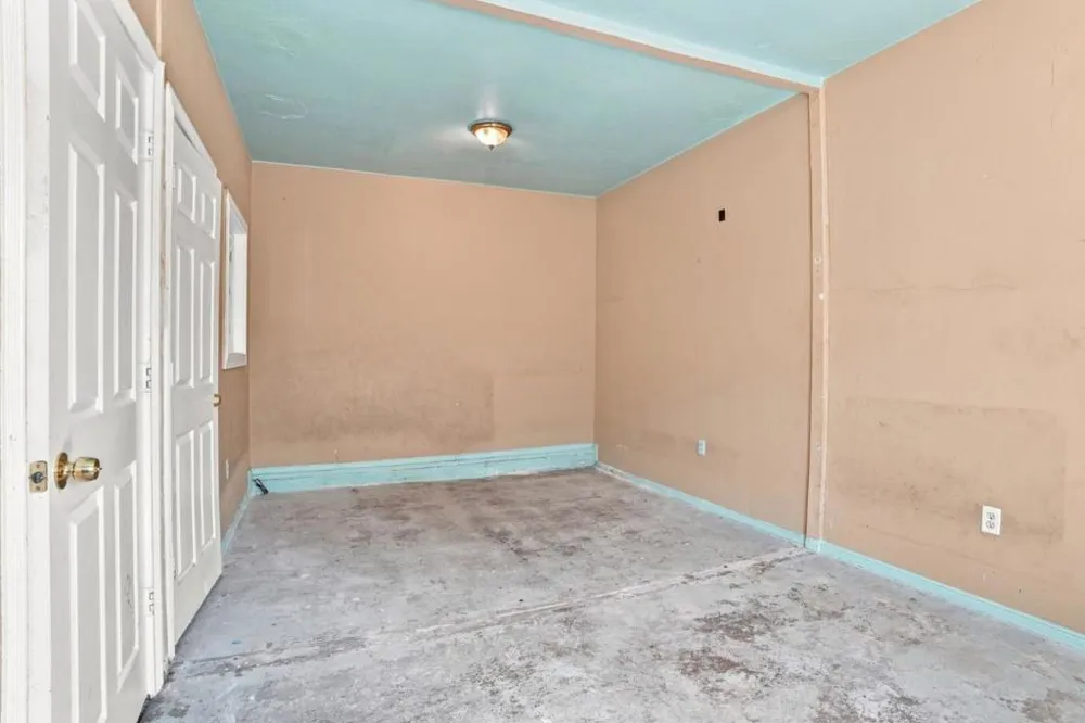 6 Huntington Circle Pittsburg, CA 94565