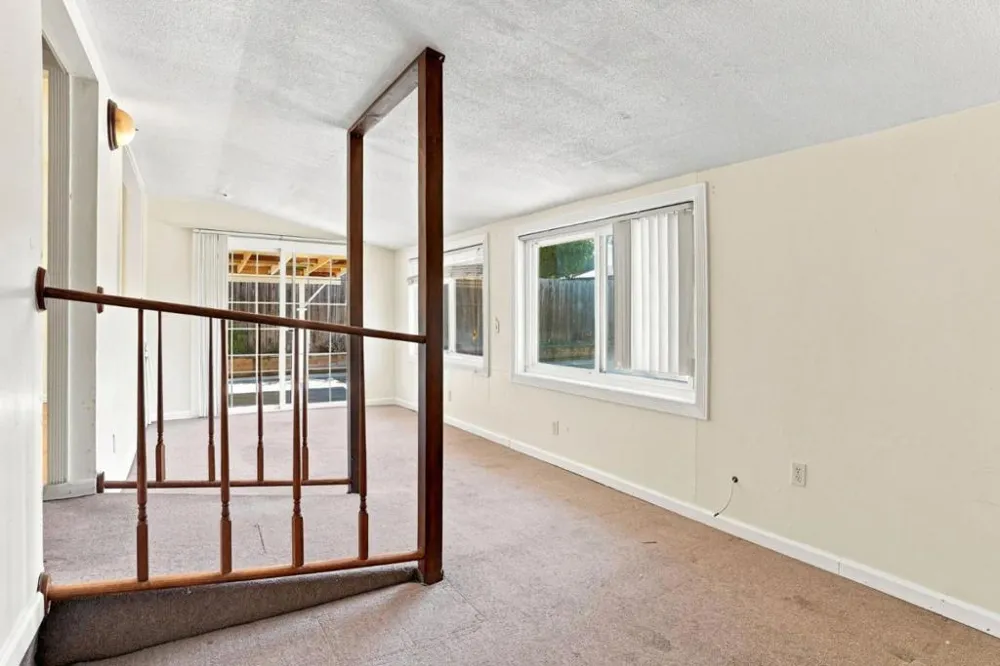 6 Huntington Circle Pittsburg, CA 94565
