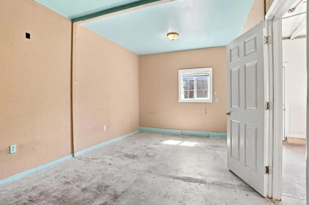 6 Huntington Circle Pittsburg, CA 94565