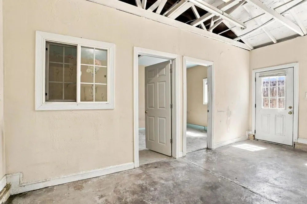 6 Huntington Circle Pittsburg, CA 94565