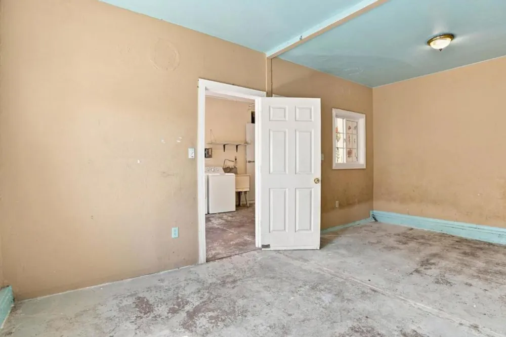 6 Huntington Circle Pittsburg, CA 94565