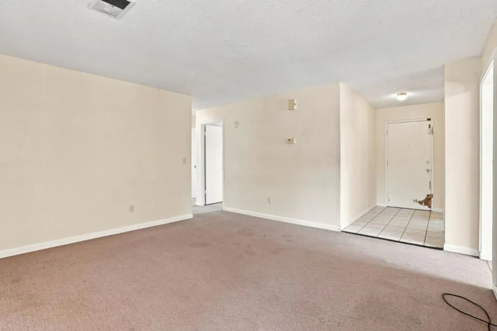 6 Huntington Circle Pittsburg, CA 94565