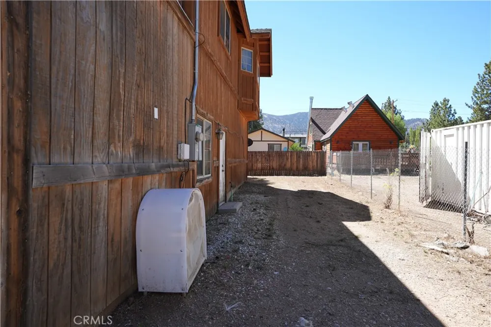 2104 2nd Lane Big Bear City, CA 92314