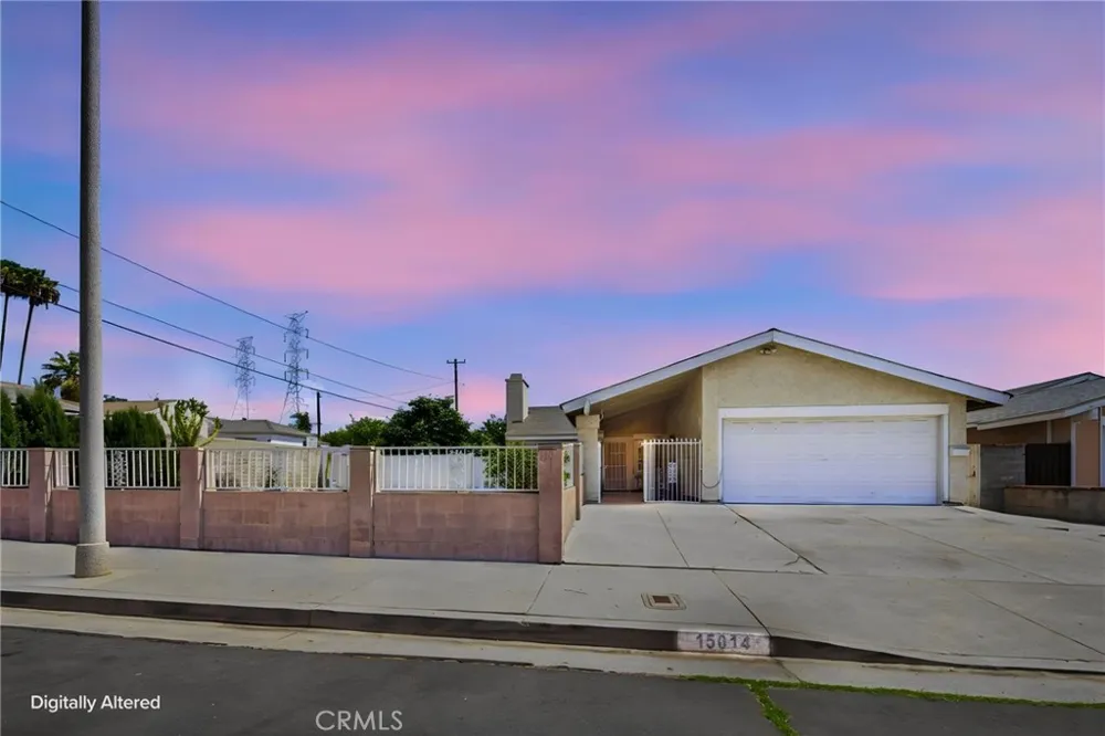 15014 Copper Los Angeles, CA 91345