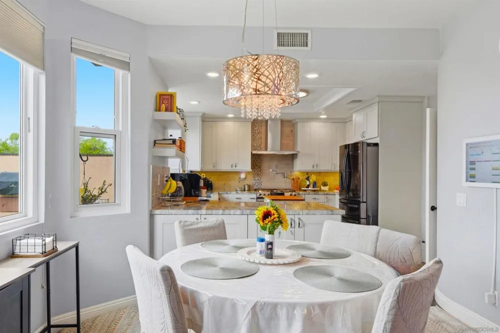 614 Cabezon Pl Vista, CA 92081