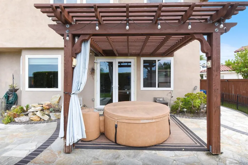 614 Cabezon Pl Vista, CA 92081