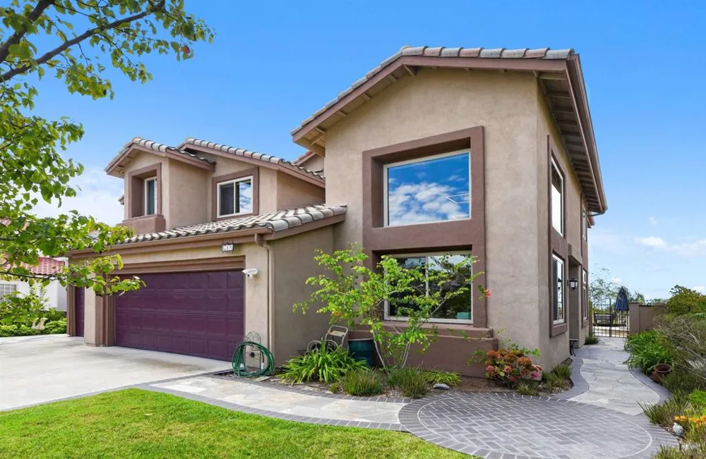 614 Cabezon Pl Vista, CA 92081