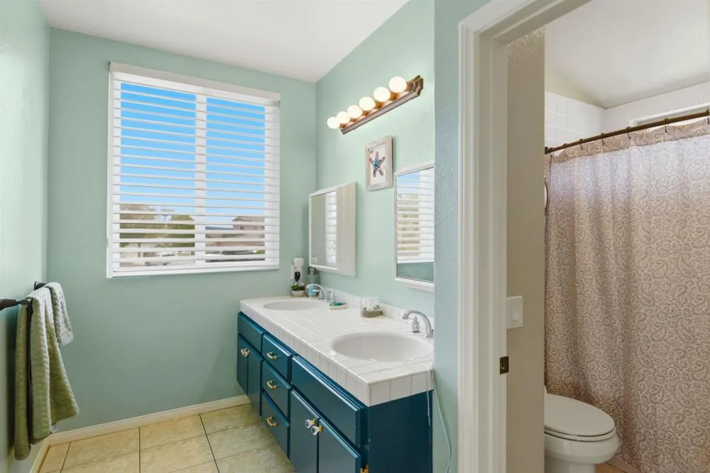 614 Cabezon Pl Vista, CA 92081