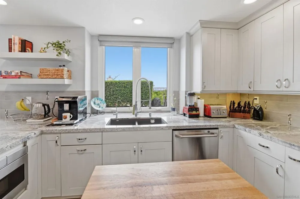 614 Cabezon Pl Vista, CA 92081