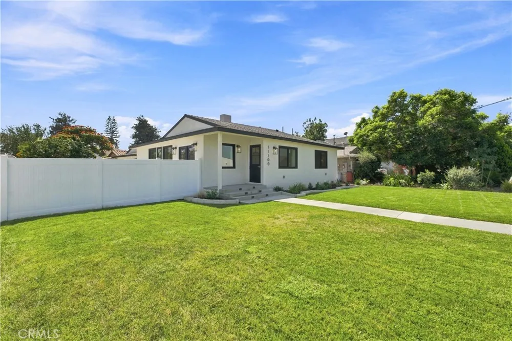 11100 Greenlawn Los Angeles, CA 90230