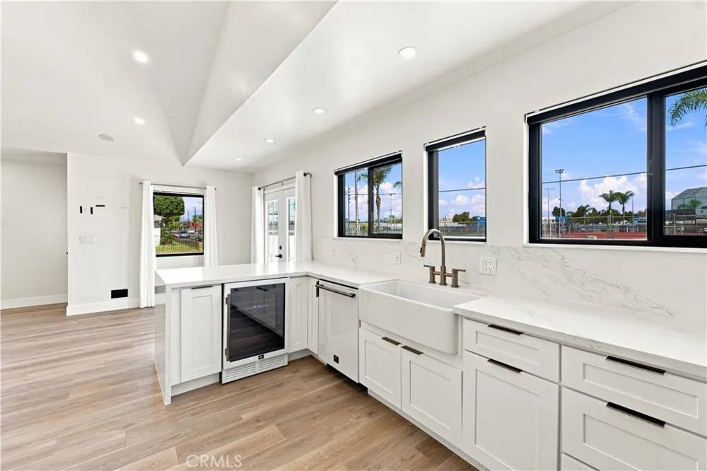 11100 Greenlawn Los Angeles, CA 90230